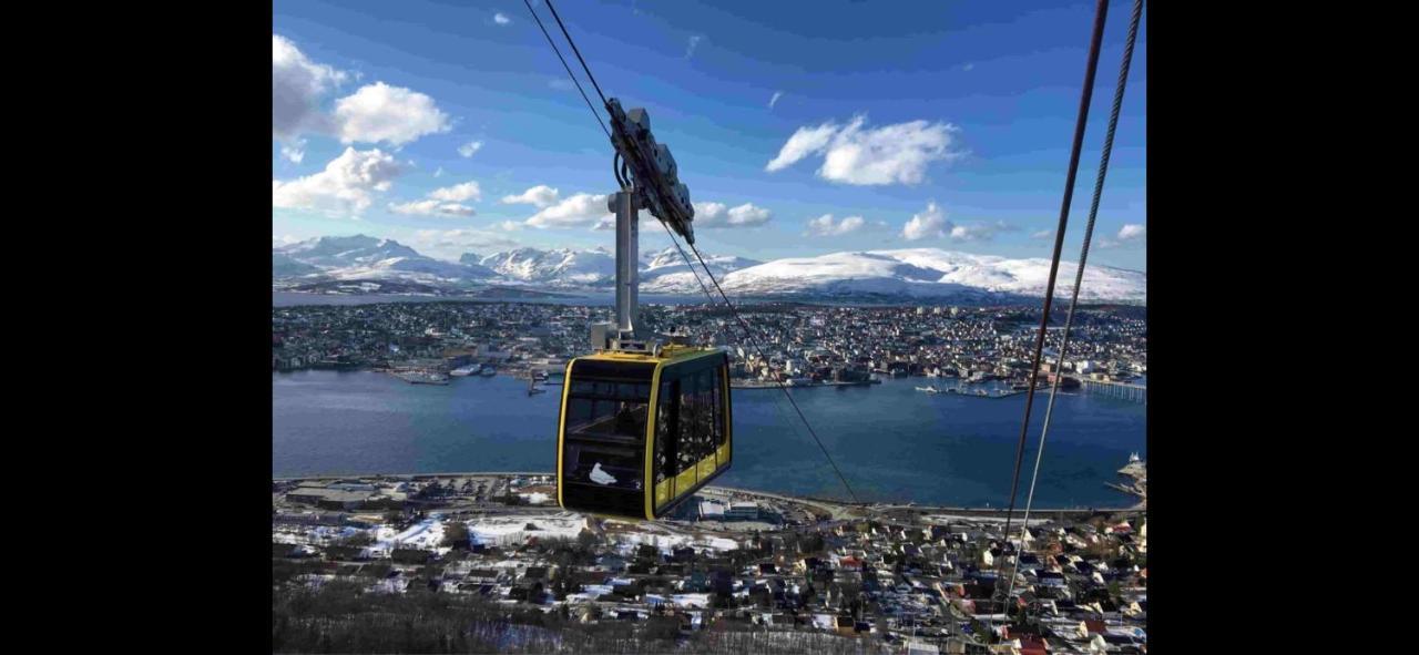 Appartement New! Modern - Central - Cozy Place By The Sherpa Stairs à Tromsø Extérieur photo